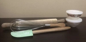 Brand New Pioneer Woman Kitchen Utensils & Lidded Sauce Bowls - Picture 1 of 8