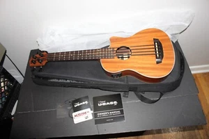 Kala Scout cut away Acoustic-Electric U-Bass - Picture 1 of 3
