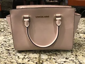 Borsa a tracolla Michael Kors Selma Saffiano in pelle media rosa - Foto 1 di 10
