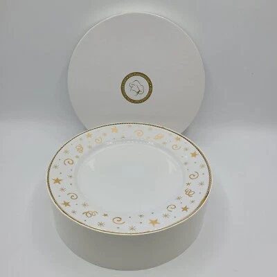 The Pampered Chef Set of 4 Dessert Plates 1996 Celebration White Gold - Image 1 of 4