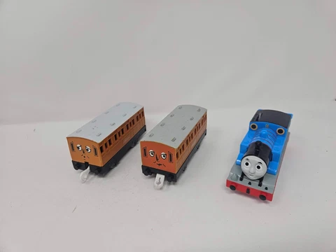 Thomas & Friends Trackmaster Plarail Thomas Annie Clarabel TOMY Train Tank GUC Cover