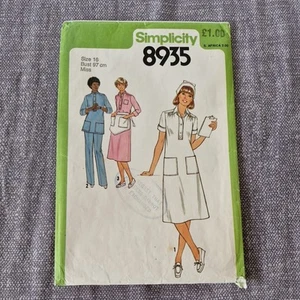 Uniform Sewing Pattern Nurses Uniform Sewing Pattern Simplicity 8935 Size 16 - Picture 1 of 9