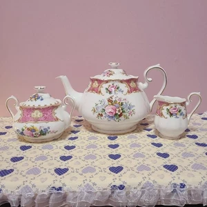 Royal Albert Lady Carlyle Teekanne Milchkännchen Zuckerdose 3er Set - Bild 1 von 20