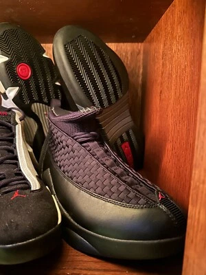 Nike Air Jordan XV 15 Retro NUEVO CON CAJA - talla 10 - negro / rojo universitario Foto 1 de 4