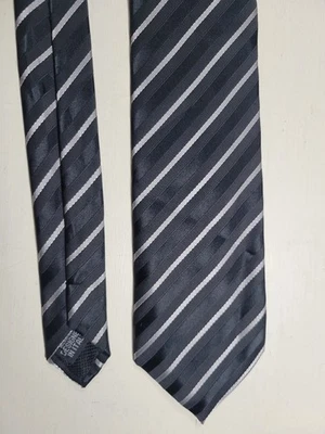 Corbata Angelo Rossi Rayas Negro Seda Arrugada Foto 1 de 4