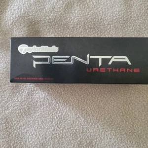 5 TaylorMade Penta TP5 Golf Balls with 2 Sleeves New In Box - Picture 1 of 3