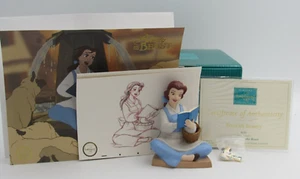 WDCC "Bookish Beauty" Bella de La Bella y la Bestia en caja con certificado de autenticidad, prendedor, impresiones - Imagen 1 de 9
