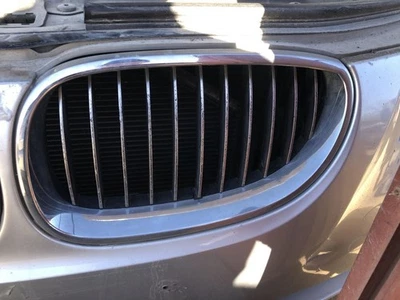 Parachoques superior de la parrilla izquierda del conductor montado para BMW 550i 907088 06-10 Foto 1 de 4