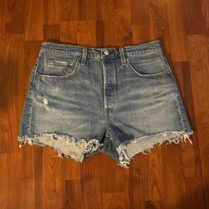 Levi's 501 Original Fit High Rise Jeansshorts 32" - Bild 1 von 2