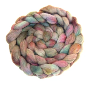 Soft Gray & Red Needle Felting Spinning Wool Fiber Roving 4.4 oz. - NEW (#11) - Picture 1 of 4