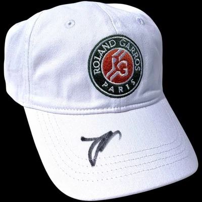 SOMBRERO TENIS ROLAND GARROS FRANCÉS ABIERTO AUTOGRAFIADO FIRMADO POR JSANNIK SINNER JSA Foto 1 de 3