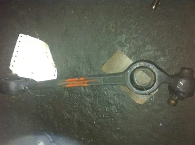 89 90 AUDI 100 BRAZO DE CONTROL INFERIOR DERECHO DELANTERO A TRAVÉS DE VIN 111380 18MM  Foto 1 de 4