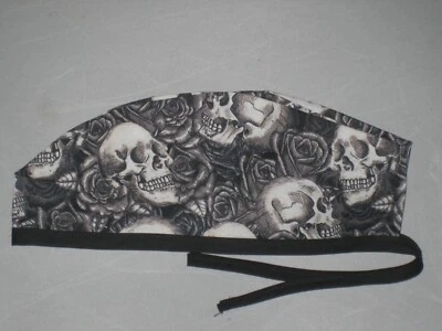 Sombreros exfoliantes quirúrgicos/gorra calaveras y rosas Foto 1 de 3