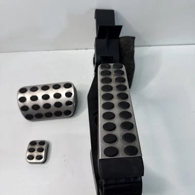 03-09 Juego acelerador pedal freno aparcamiento gasolina mercedes w209 clk350 clk320 Foto 1 de 4