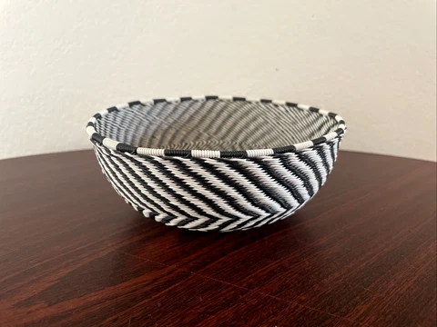 Vintage African Zulu Coated Wire Basket 6" wide  x2.25" tall Black & White Cover