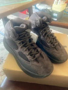 yeezy desert boot oil Gr. 7, Neu mit Karton - Bild 1 von 6