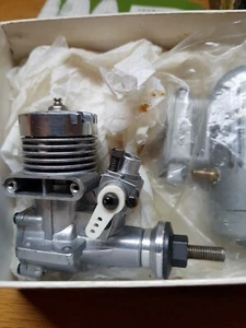 OS MAX 15 MODEL ENGINE - Picture 1 of 3