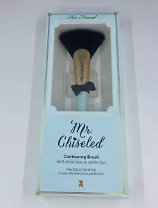 Too Faced Contouring Brush Mr. Chiseled NIB HOLIDAY SALE - Picture 1 of 9