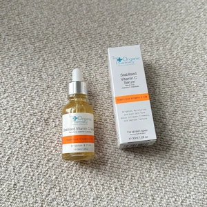 The Organic Pharmacy Stabilised Vitamin C Serum 30ml full size NEW RRP £45 - Picture 1 of 3
