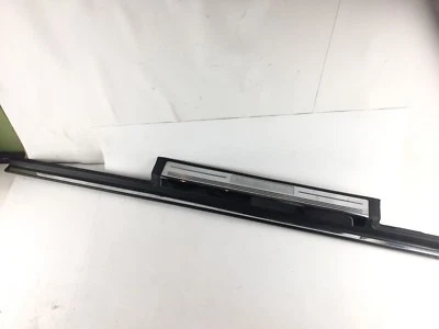 Placa de cubierta protectora contra rasguños lateral derecho Mercedes-Benz S430 2003-2006 A2206804435  Foto 1 de 4