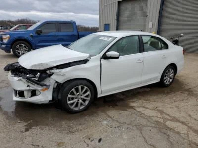 Conjunto de luz trasera derecha usado se adapta a: Volkswagen Jetta Sdn 2014 exc. barrio ciudad Foto 1 de 4