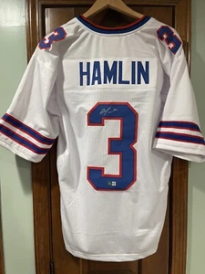 Damar Hamlin Buffalo Bills Signed Jersey with Beckett Authentication -Sz XL - Picture 1 of 19