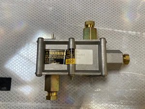 Eaton Gas Range Oven Safety - Picture 1 of 6