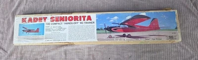 Kit de Treinador Vintage SIG KADET SENIORITA RC-60 | Madeira Balsa NOS | Não Construído | R/C - Imagem 1 de 4