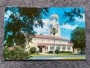 La Iglesia de la Cruz y la Corona, Coral Gables, FL. Postal vintage 1957 - Imagen 1 de 2