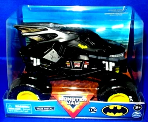 MONSTER JAM TRUCKS 1:24 BATMAN 2021 TRUE METAL SPIN MASTER, NEW - Picture 1 of 5