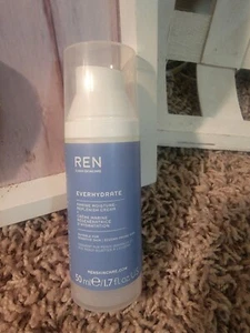 REN Clean Skincare EVERHYDRATE Marine Moisture-Replenish Cream 1.7 fl oz (50 ml) - Picture 1 of 2