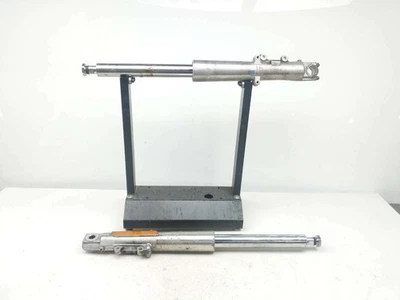 09 Harley Davidson FLHRC Strada King Classico Anteriore Forcelle Sospensione Set - Immagine 1 di 4