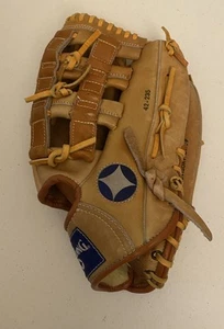 VTG Spalding Bob Horner 42-235 Baseball Glove Hand Crafted Top Grain Leather RHT - Picture 1 of 4