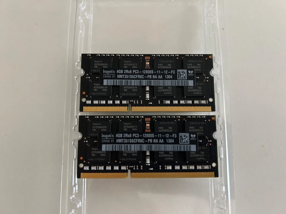 Apple iMac A1418 Hynix2 banchi memoria RAM da 4 GB 2rx8 PC3-12800S SO-DIMM  - Immagine 1 di 2