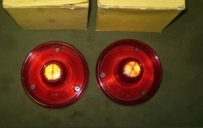  1953 年福特尾灯镜头全新原装 Glo Brite  — 第 1/4 张图片