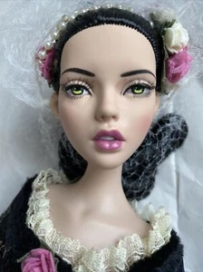 Tonner Deja Vu Anne De Léger FLEUR DE MINUIT 16” Fashion Doll 2014 LE 500 No Box - Picture 1 of 12