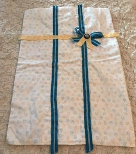 Handmade Baby White Yellow Blue Ribbon Bow Button Burp Cloth - Picture 1 of 7