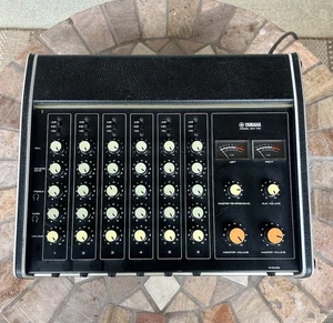 Yamaha EM-100 - 6 Channel Mixer - Power Amp - Spring Reverb - Vintage 70s - Picture 1 of 11