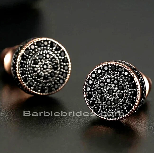 Aretes 3D totalmente helados micro pavé enchapados en oro de 14K circonitas cúbicas para hombres y mujeres Foto 1 de 4