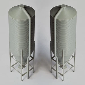 Modelleisenbahn Miniaturlandschaft FARM FEED SILO/TRICHTER 12 Tonnen 1:76 OO Stärke 2er-Pack - Bild 1 von 6