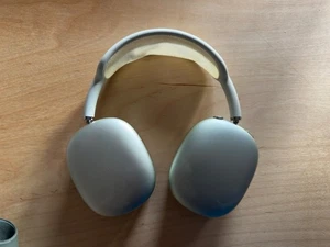 Genuine Apple AirPods Max - Green - Faulty - Picture 1 of 5