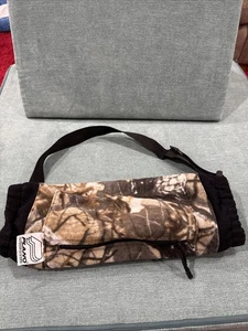 Plano Hand Warmer Camouflage Fleece with pocket vintage Hunting Outdoors Used - Picture 1 of 11