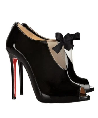 Botas Christian Louboutin Estanodo Bow VAREJO 1.295 - Imagem 1 de 4