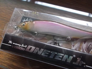 Megabass ITO Vision Oneten 110 Jr. Vision Oneten Jr. Hasusei Wakasagi JDM - Bild 1 von 9