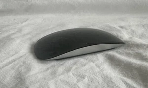 Apple Magic Mouse, schwarz, MMMQ3Z/A Bluetooth, kaum benutzt, neuwertig - Bild 1 von 5