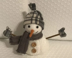Bath And Body Works 2020 grauer Schneemann 3-Docht Kerze Magnet - Bild 1 von 2