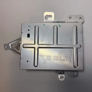 Sistema de sonido amplificador a cuadros largo alcance Tesla Model S 2021-2022 1490471-00-C - Imagen 1 de 12