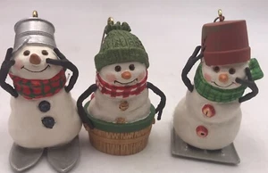 2000 Hallmark Race Down Main Street The Snowmen Of Mitford Set Ornament Only 3 - Bild 1 von 10