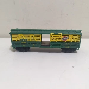 Life Like HO Chicago & North Western Stock Cattle Car CNW 15040 Missing Door - Picture 1 of 6