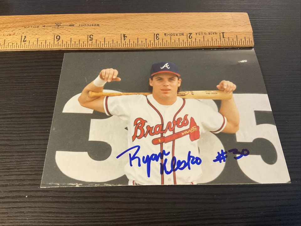 Foto autografiada de Ryan Klesko de los Bravos en color firmada Foto 1 de 1